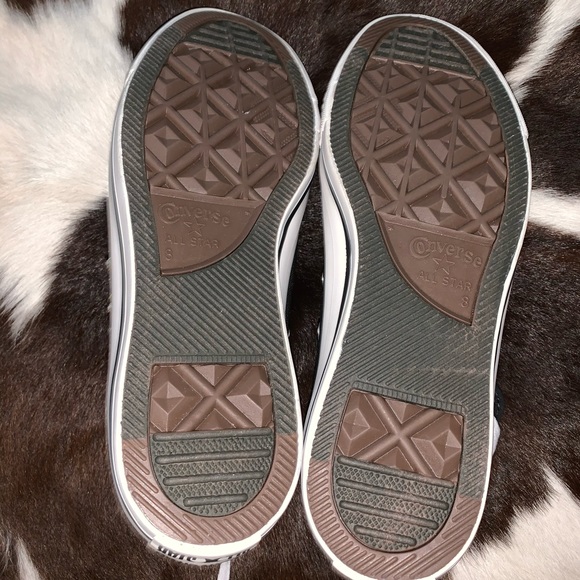 GOLD AND SILVER STUDDED CONVERSE SNEAKERS - Picture 5 of 5